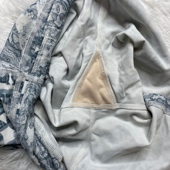 Peony swim shorts running shorts size small - Picture 4 of 6